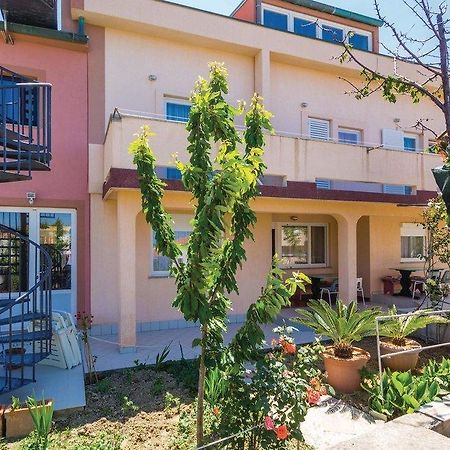 Apartment Olive House Rab Barbat na Rabu Екстер'єр фото